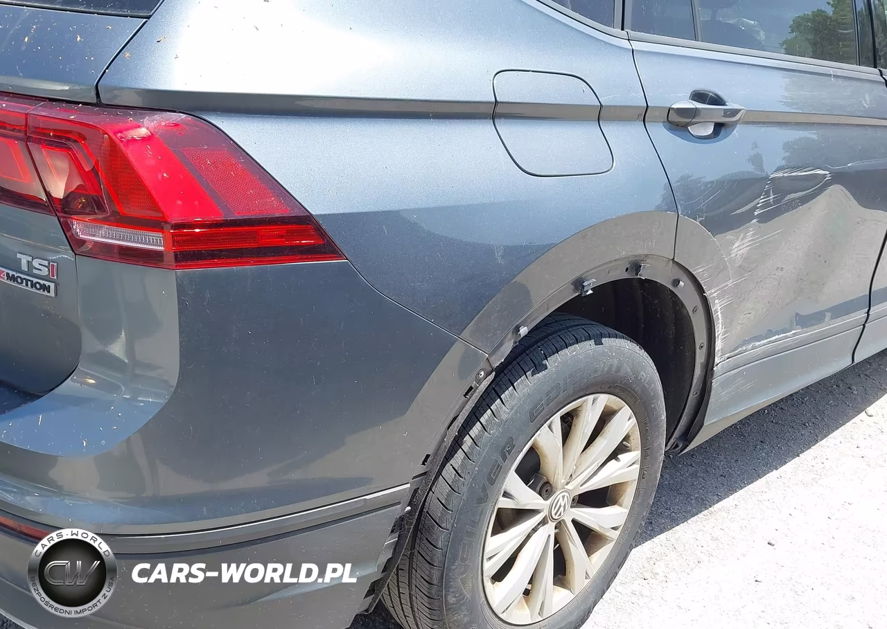 2018 Volkswagen Tiguan 2.0T S VIN:3VV0B7AXXJM017063 - 18