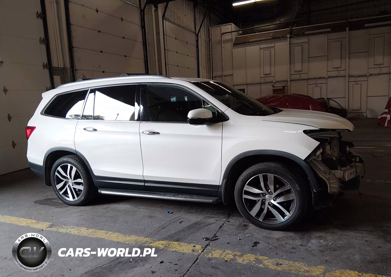 2018 Honda Pilot Elite VIN:5FNYF6H08JB024154 - 14