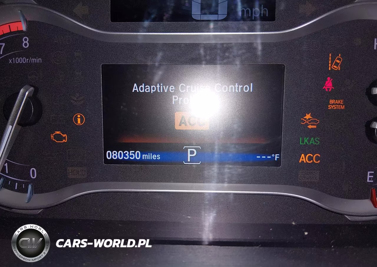 2018 Honda Pilot Elite VIN:5FNYF6H08JB024154 - 16