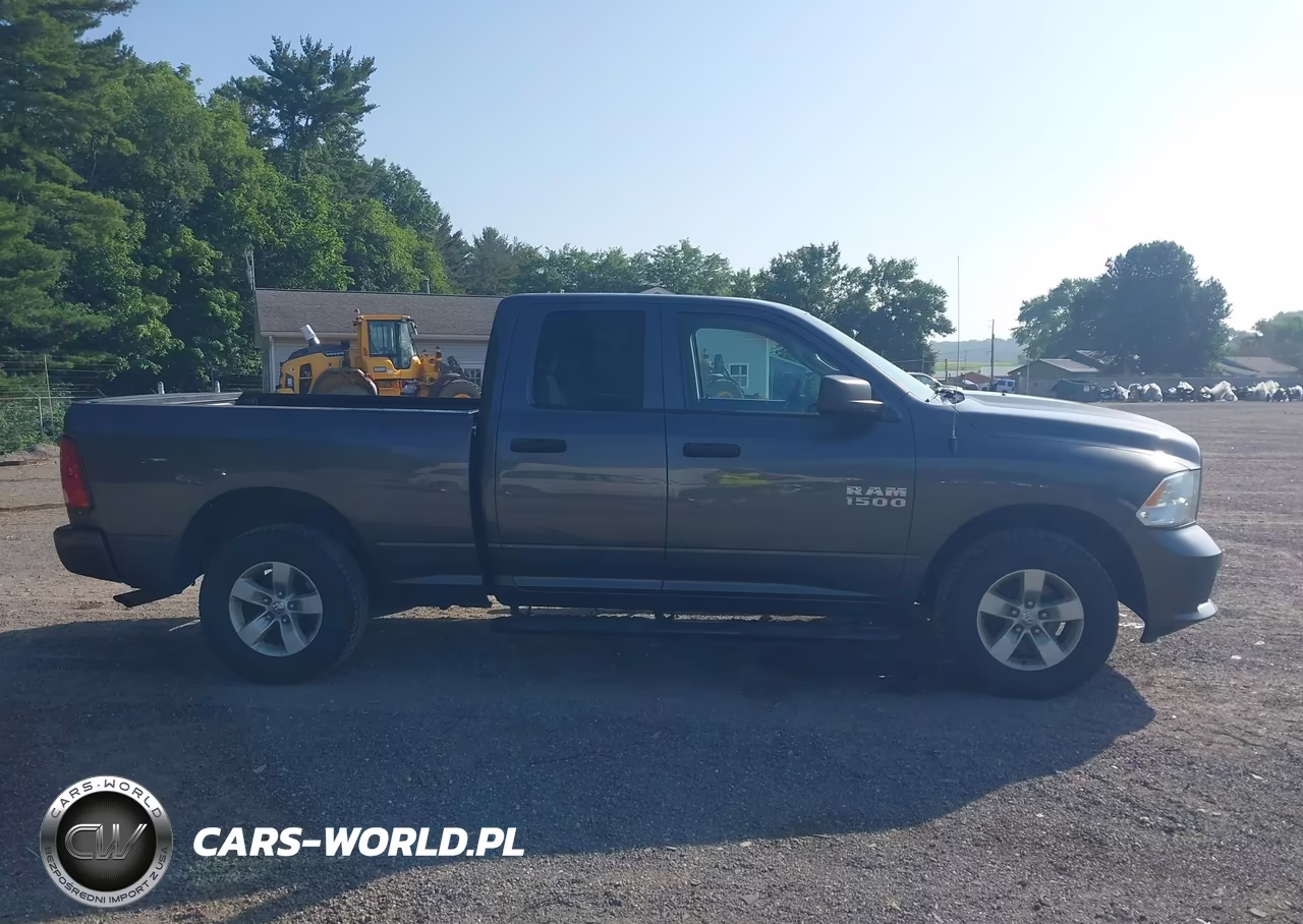 2016 Ram 1500 Express VIN:1C6RR7FG0GS329037 - 13