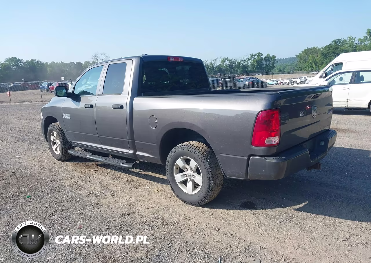 2016 Ram 1500 Express VIN:1C6RR7FG0GS329037 - 3
