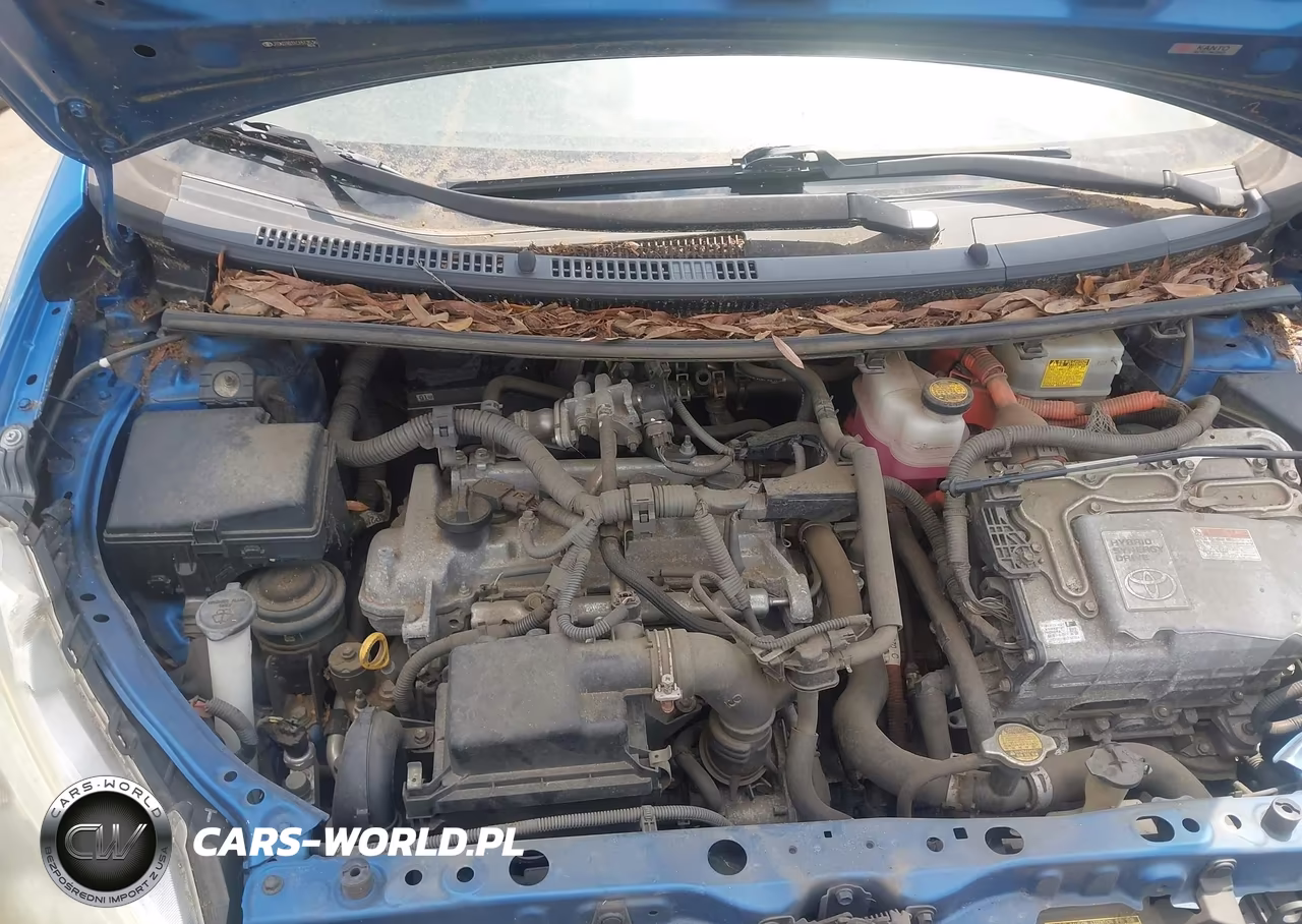 2012 Toyota Prius C One VIN:JTDKDTB31C1513536 - 10