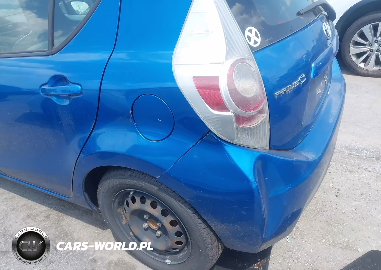 2012 Toyota Prius C One VIN:JTDKDTB31C1513536 - 13