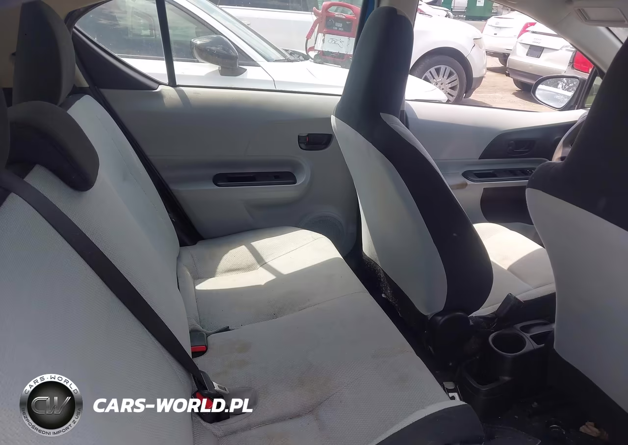 2012 Toyota Prius C One VIN:JTDKDTB31C1513536 - 8