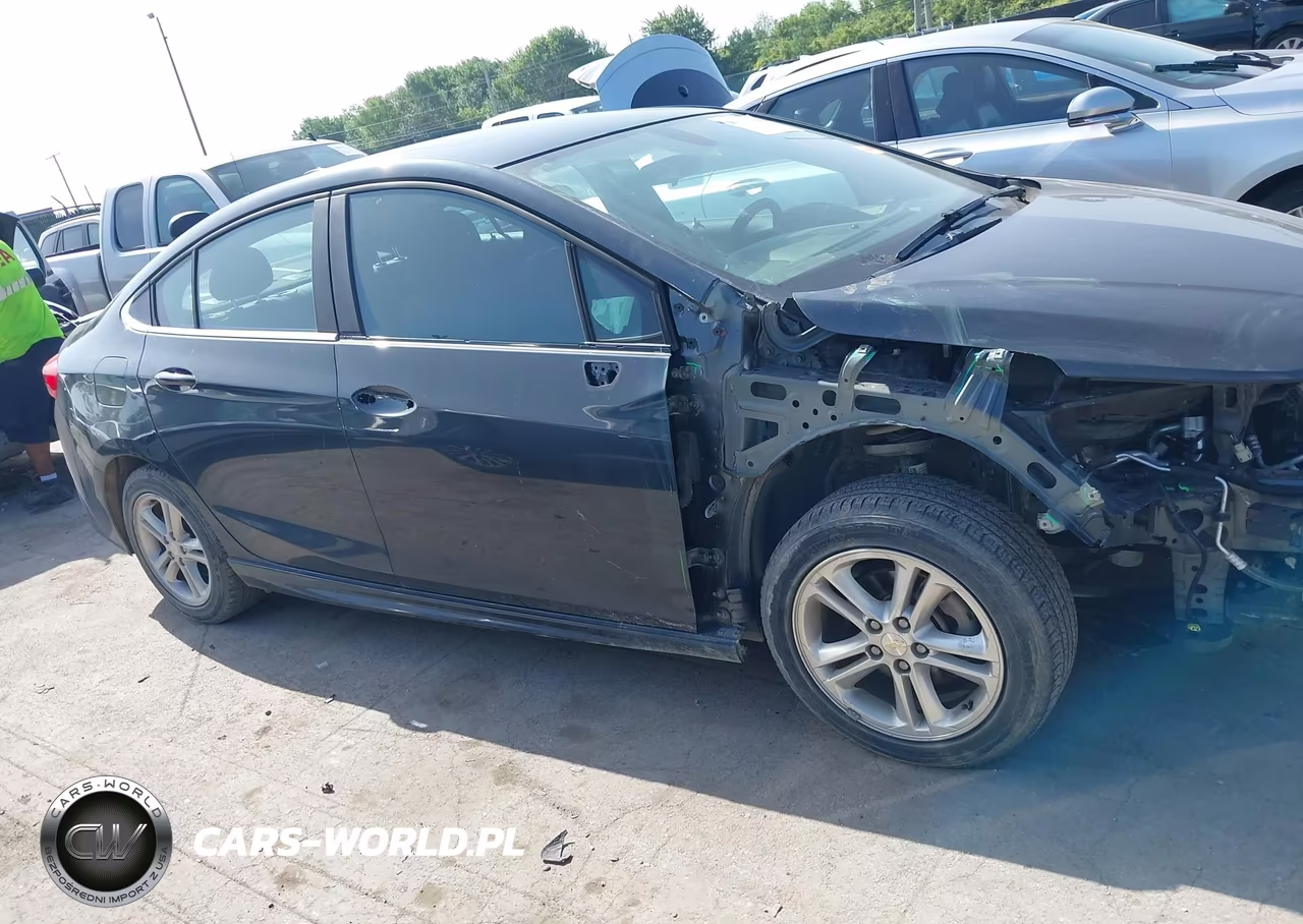 2018 Chevrolet Cruze Lt Auto VIN:1G1BE5SM3J7111313 - 13