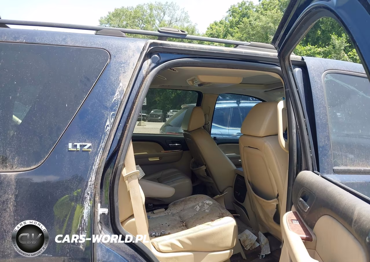 2007 Chevrolet Tahoe Ltz VIN:1GNFK13047J129070 - 8