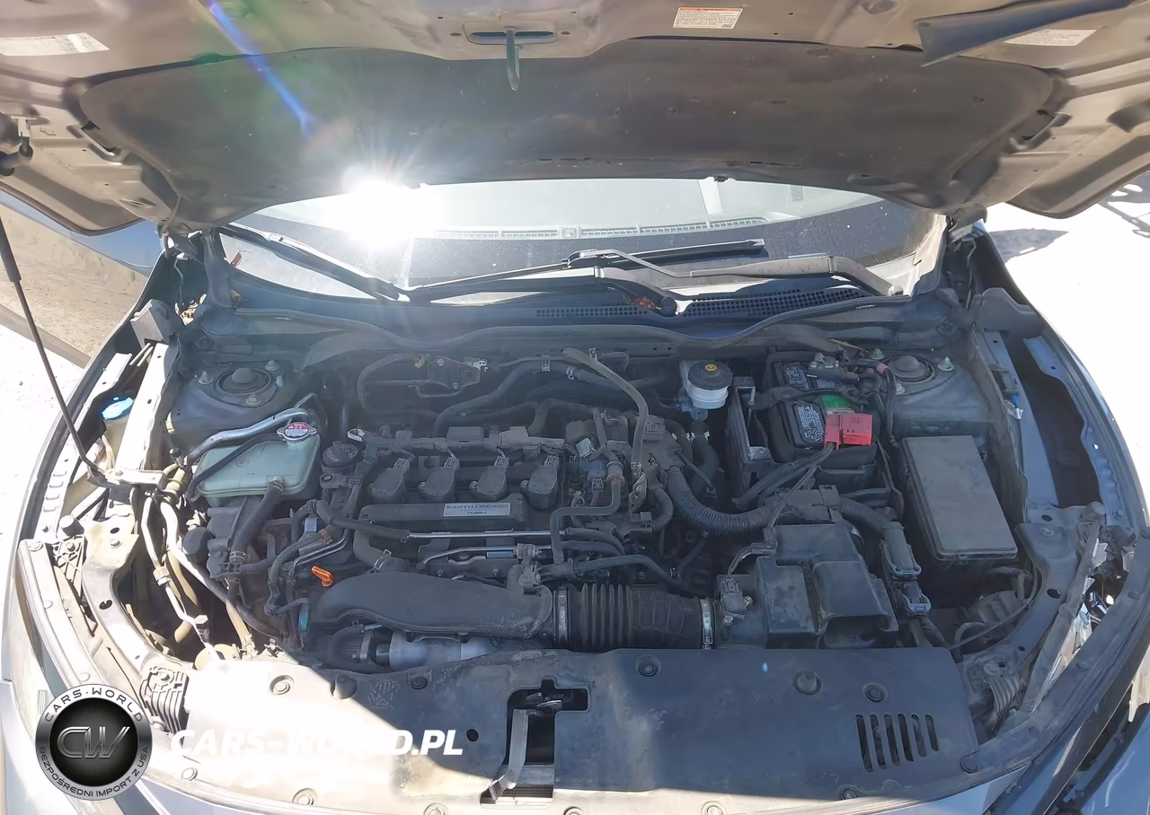 2018 Honda Civic Sport VIN:SHHFK7H44JU427347 - 10