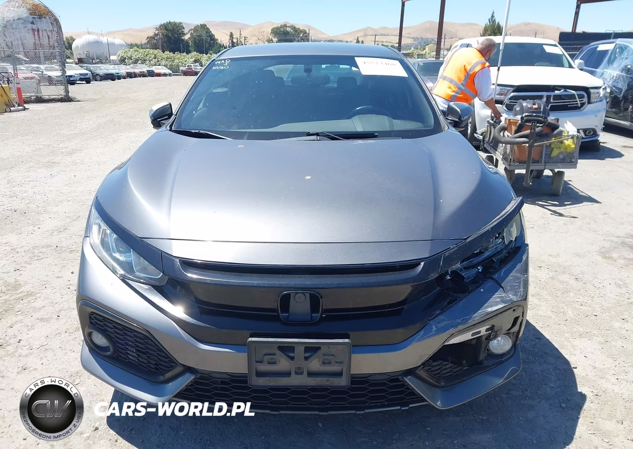 2018 Honda Civic Sport VIN:SHHFK7H44JU427347 - 14