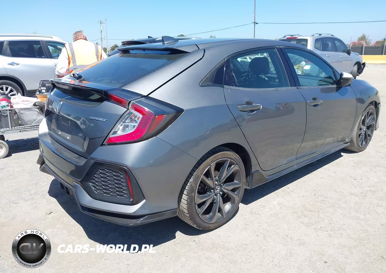 2018 Honda Civic Sport VIN:SHHFK7H44JU427347 - 4