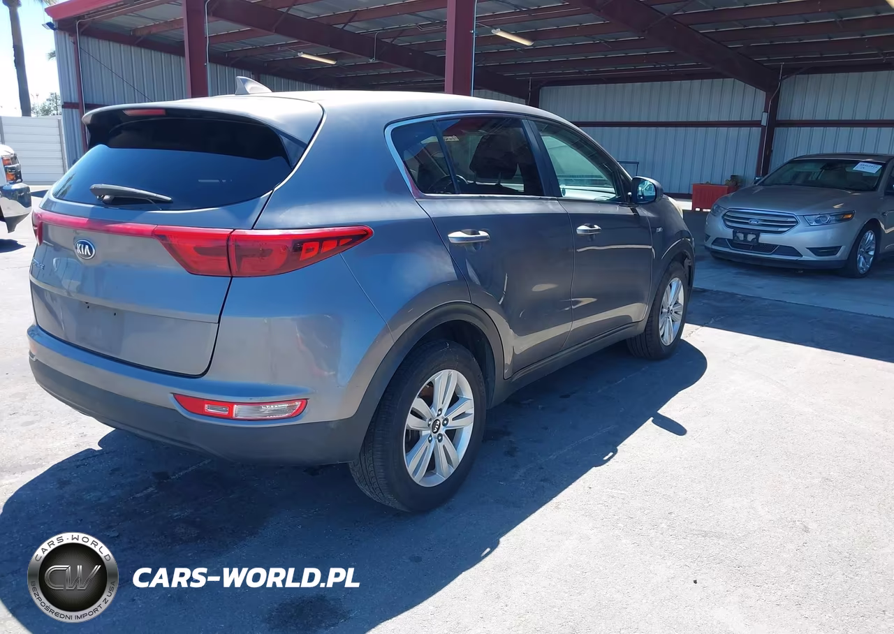 2018 Kia Sportage Lx VIN:KNDPMCAC4J7451356 - 4