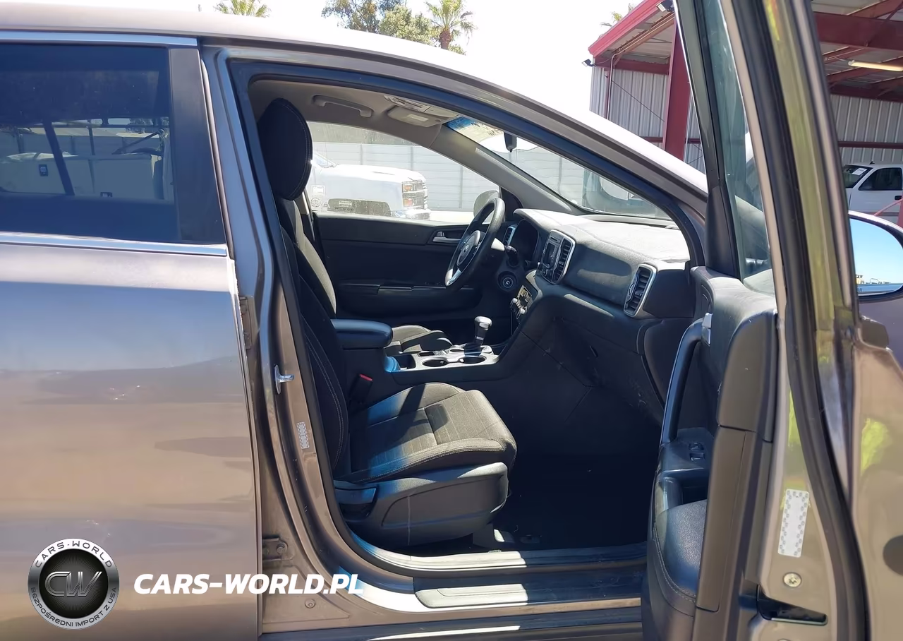2018 Kia Sportage Lx VIN:KNDPMCAC4J7451356 - 5