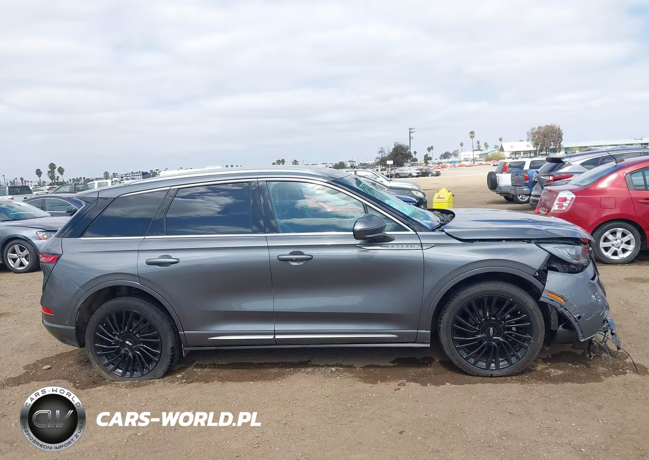 2022 Lincoln Corsair Reserve VIN:5LMCJ2C98NUL00989 - 13
