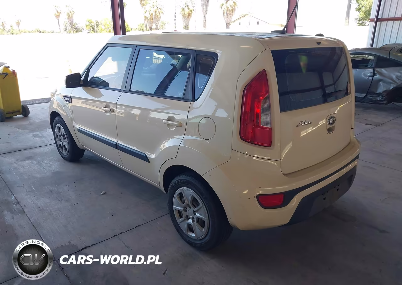2013 Kia Soul VIN:KNDJT2A50D7554315 - 3
