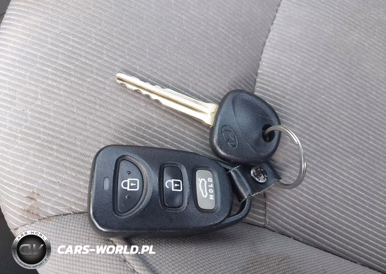 2018 Hyundai Elantra Sel VIN:5NPD84LF6JH258495 - 11