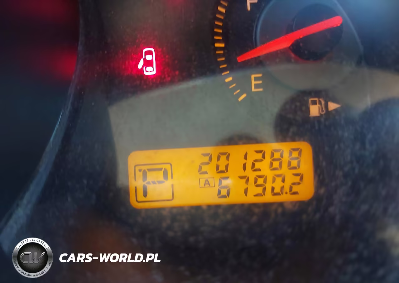 2009 Nissan Versa 1.8Sl VIN:3N1BC13E09L411804 - 16
