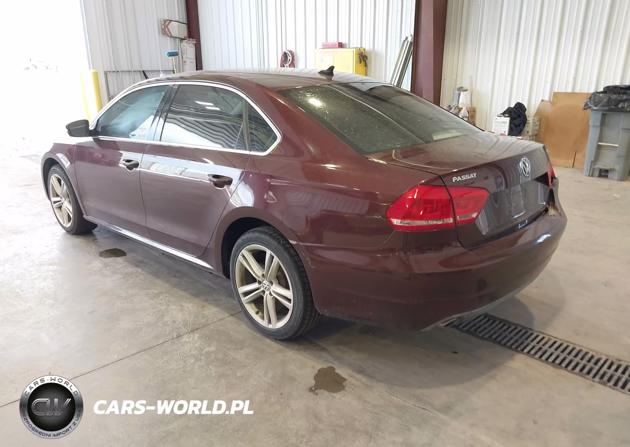 2014 Volkswagen Passat 2.0L Tdi Se VIN:1VWBN7A37EC070335 - 3