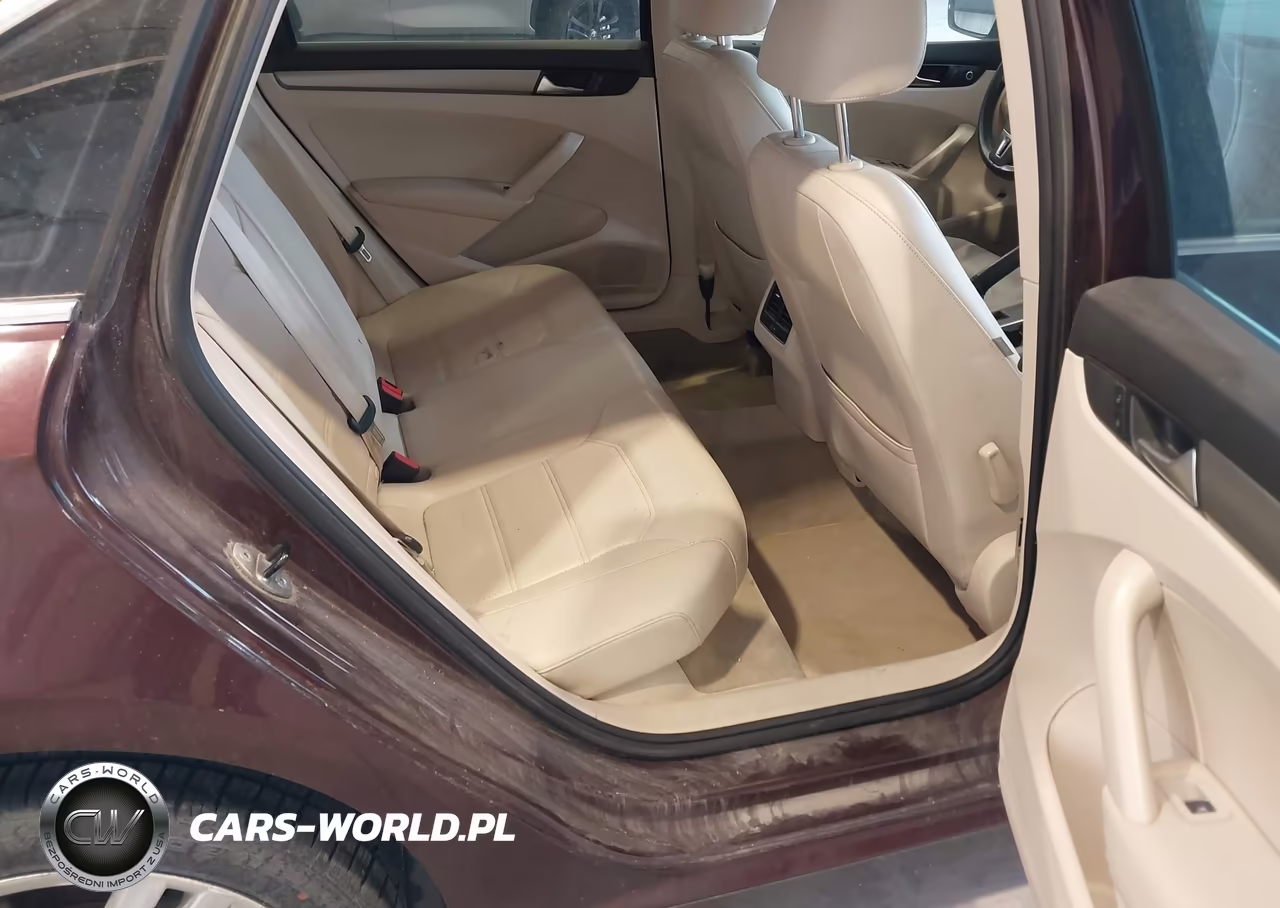 2014 Volkswagen Passat 2.0L Tdi Se VIN:1VWBN7A37EC070335 - 8