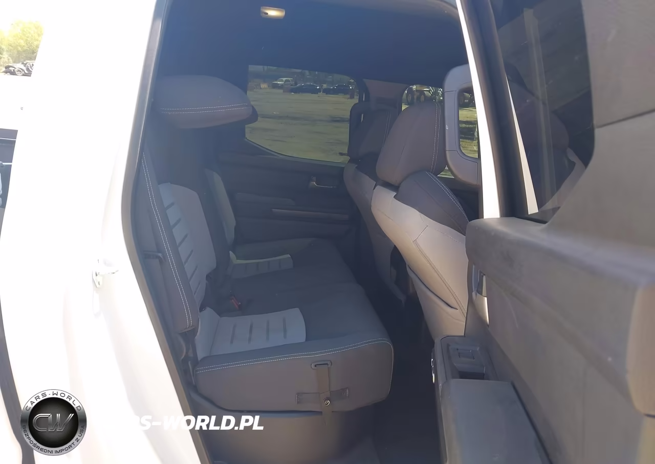 2024 Toyota Tacoma Trd Sport VIN:3TMLB5JN8RM080639 - 8