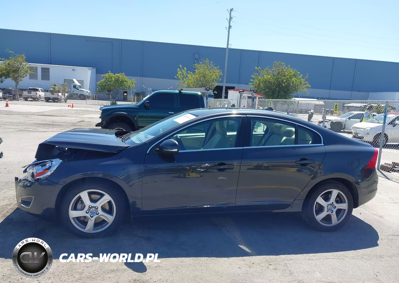 2013 Volvo S60 T5-T5 Platinum-T5 Premier-T5 Premier Plus VIN:YV1612FS6D2185848 - 14