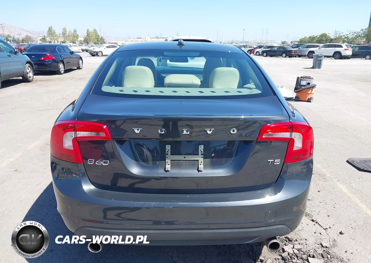 2013 Volvo S60 T5-T5 Platinum-T5 Premier-T5 Premier Plus VIN:YV1612FS6D2185848 - 16