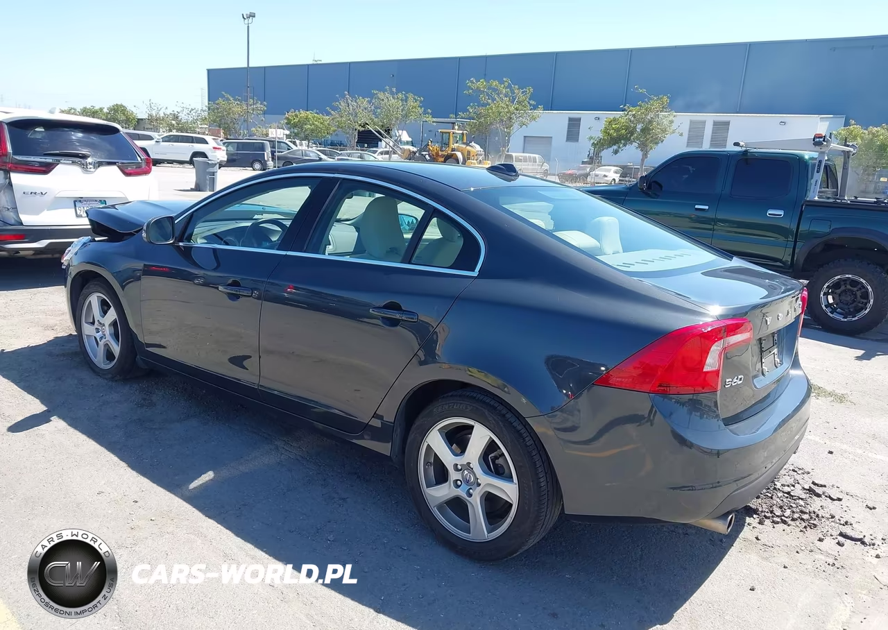 2013 Volvo S60 T5-T5 Platinum-T5 Premier-T5 Premier Plus VIN:YV1612FS6D2185848 - 3