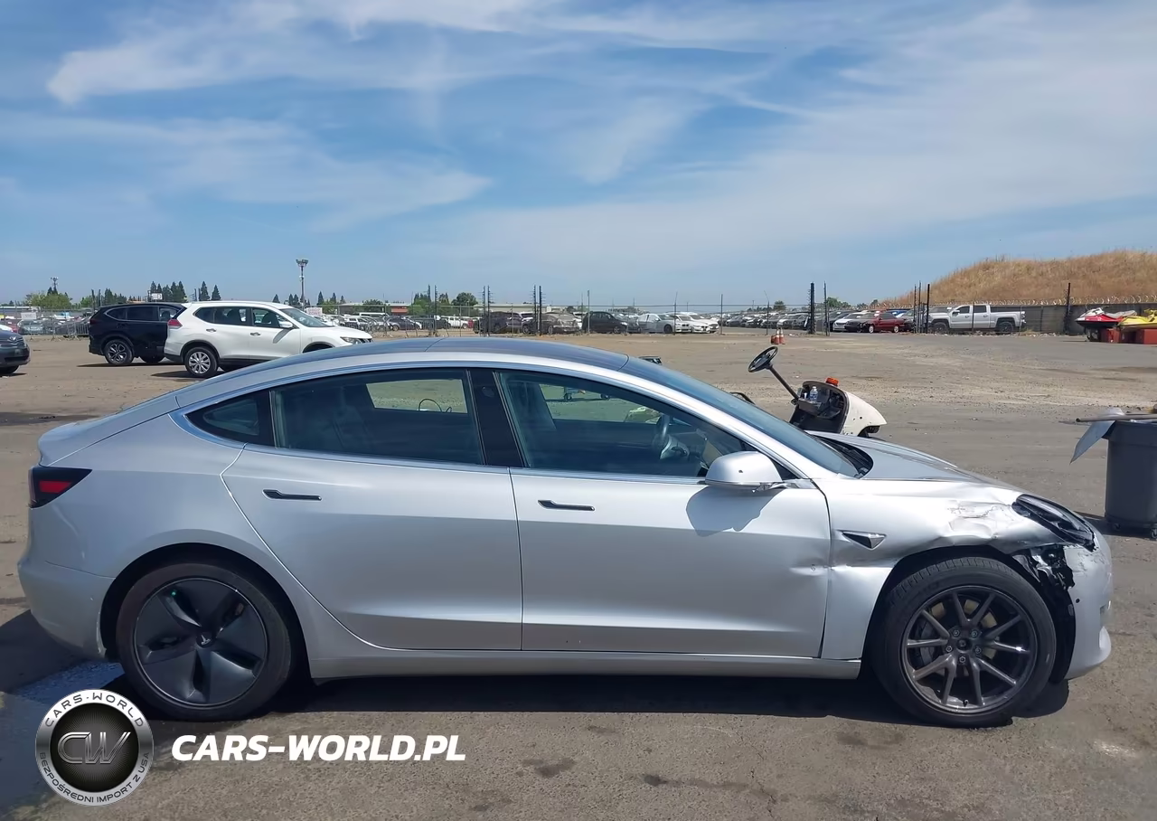 2018 Tesla Model 3 Long Range-Performance VIN:5YJ3E1EB7JF091236 - 12