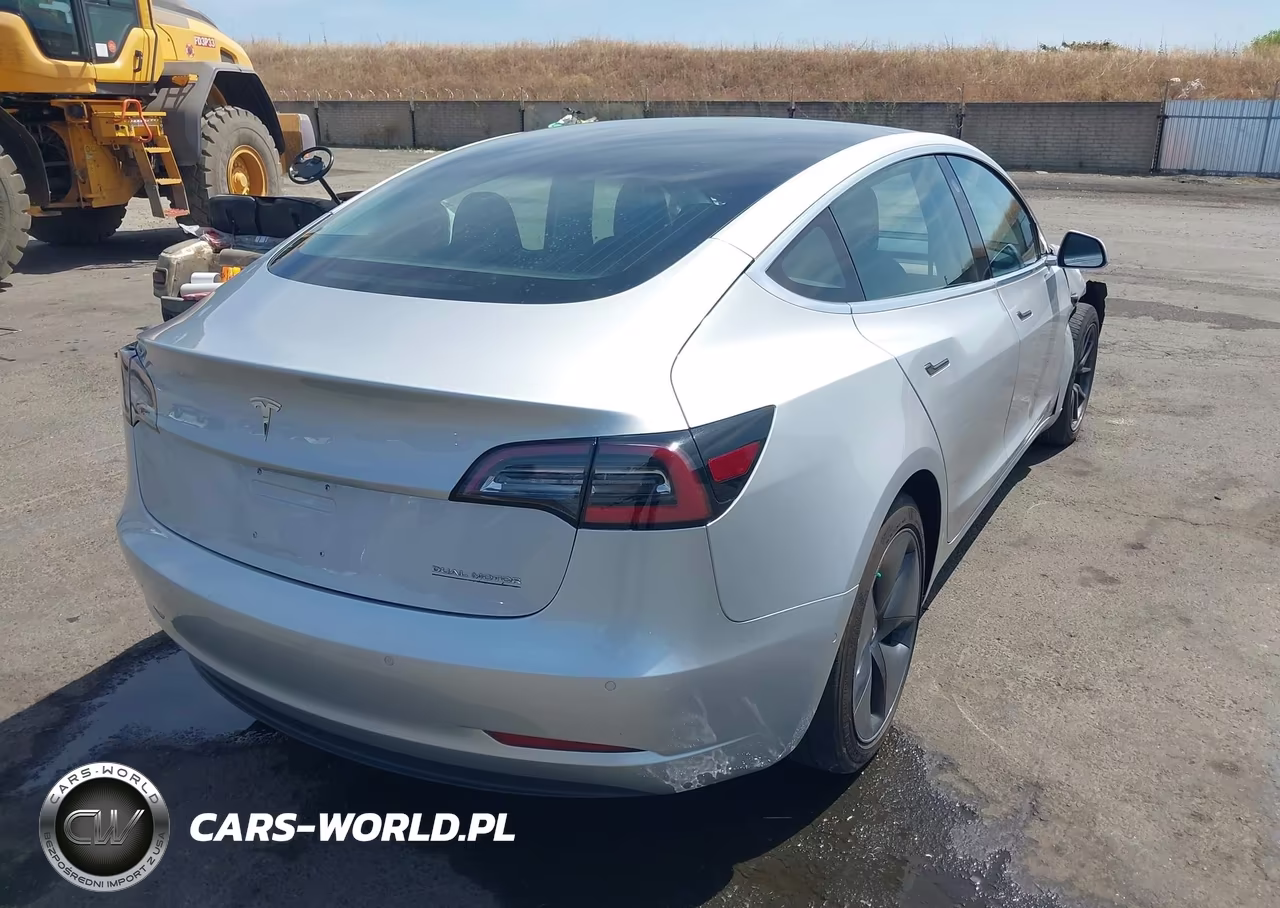 2018 Tesla Model 3 Long Range-Performance VIN:5YJ3E1EB7JF091236 - 4