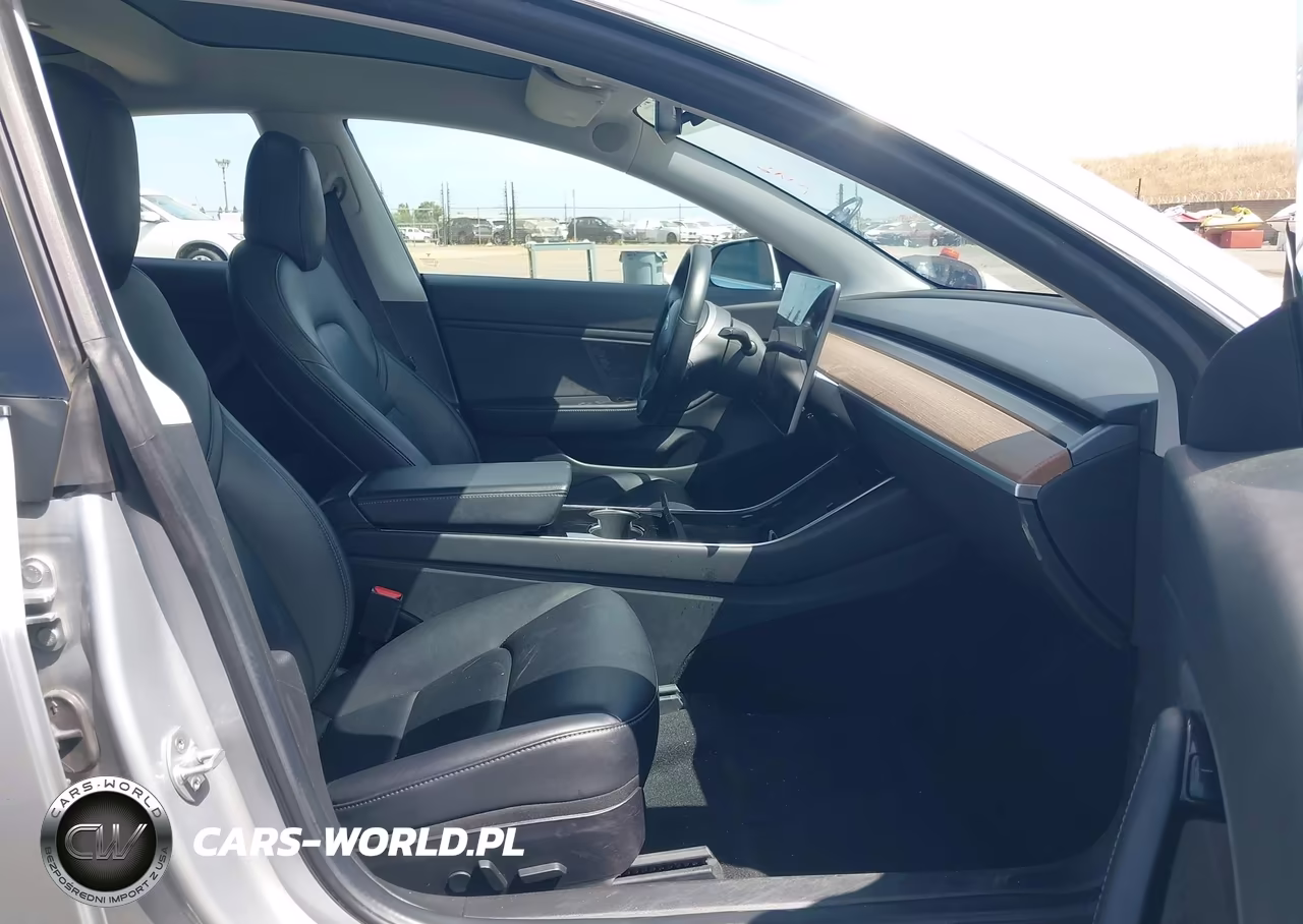 2018 Tesla Model 3 Long Range-Performance VIN:5YJ3E1EB7JF091236 - 5