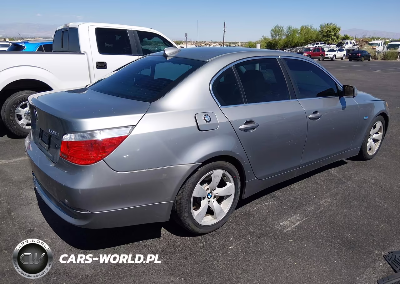 2007 BMW 525I VIN:WBANE53537CY07131 - 4