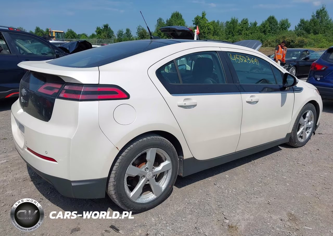 2012 Chevrolet Volt VIN:1G1RB6E4XCU105022 - 4