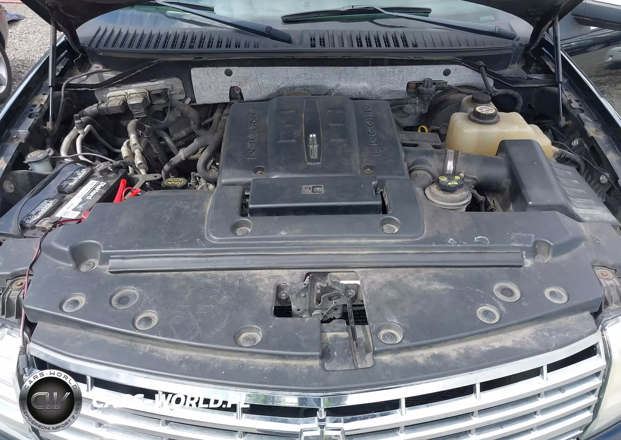 2007 Lincoln Navigator Ultimate VIN:5LMFU285X7LJ02644 - 10