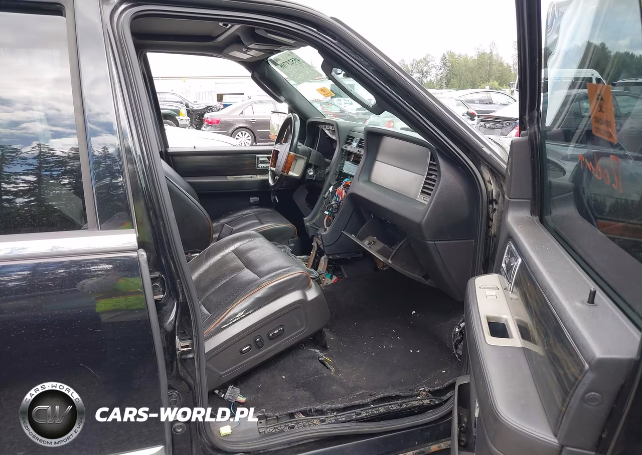 2007 Lincoln Navigator Ultimate VIN:5LMFU285X7LJ02644 - 17