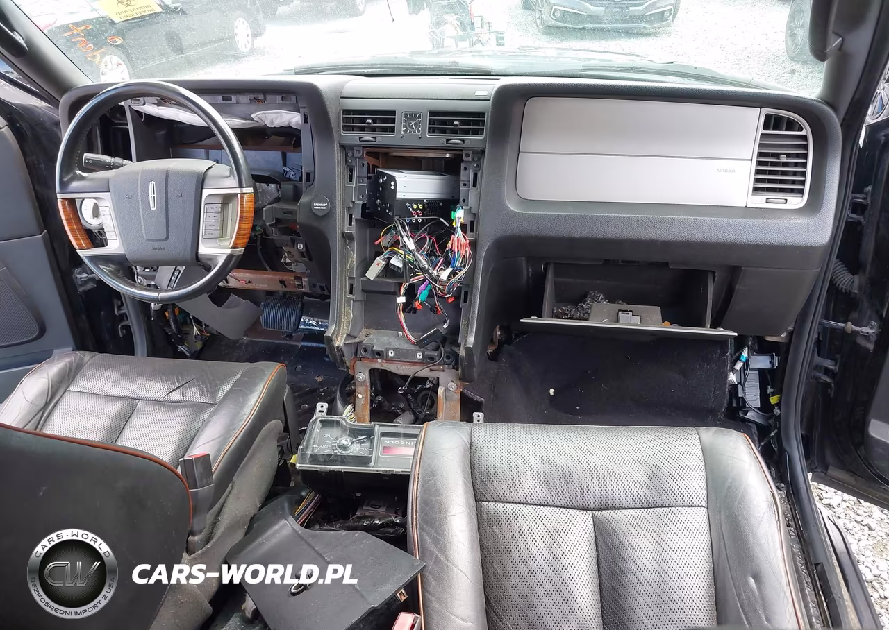 2007 Lincoln Navigator Ultimate VIN:5LMFU285X7LJ02644 - 19