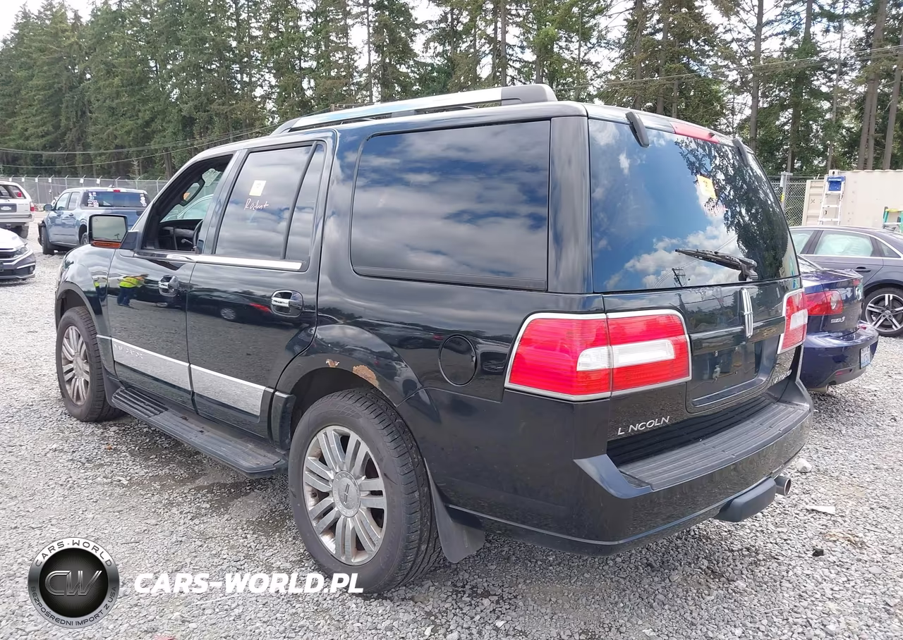 2007 Lincoln Navigator Ultimate VIN:5LMFU285X7LJ02644 - 3