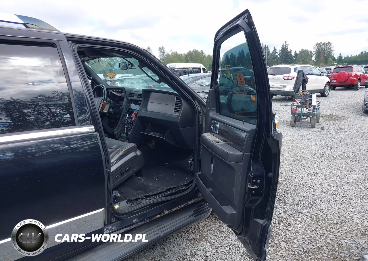 2007 Lincoln Navigator Ultimate VIN:5LMFU285X7LJ02644 - 5