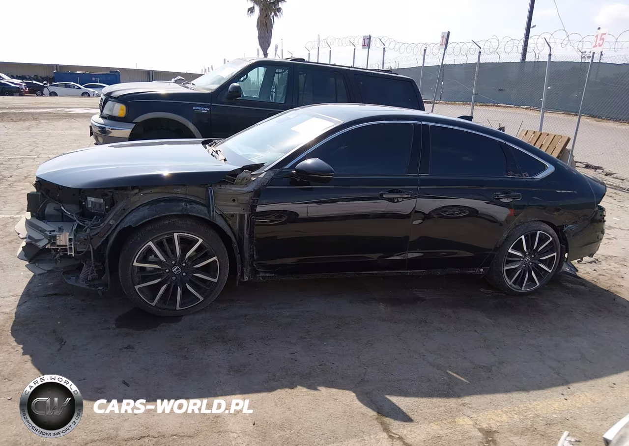 2024 Honda Accord Hybrid Touring VIN:1HGCY2F87RA068741 - 15
