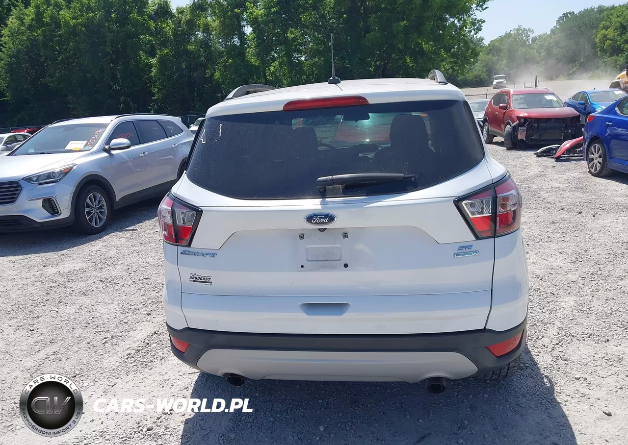 2018 Ford Escape Se VIN:1FMCU0GD0JUB75588 - 16