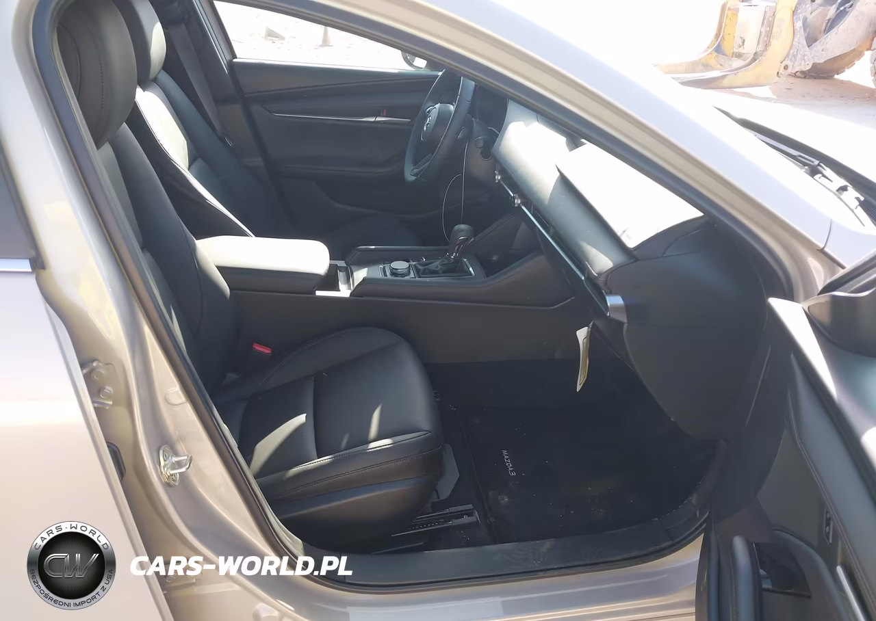 2026 Mazda Mazda3 2.5 S Select Sport VIN:JM1BPAKLXT1882617 - 5