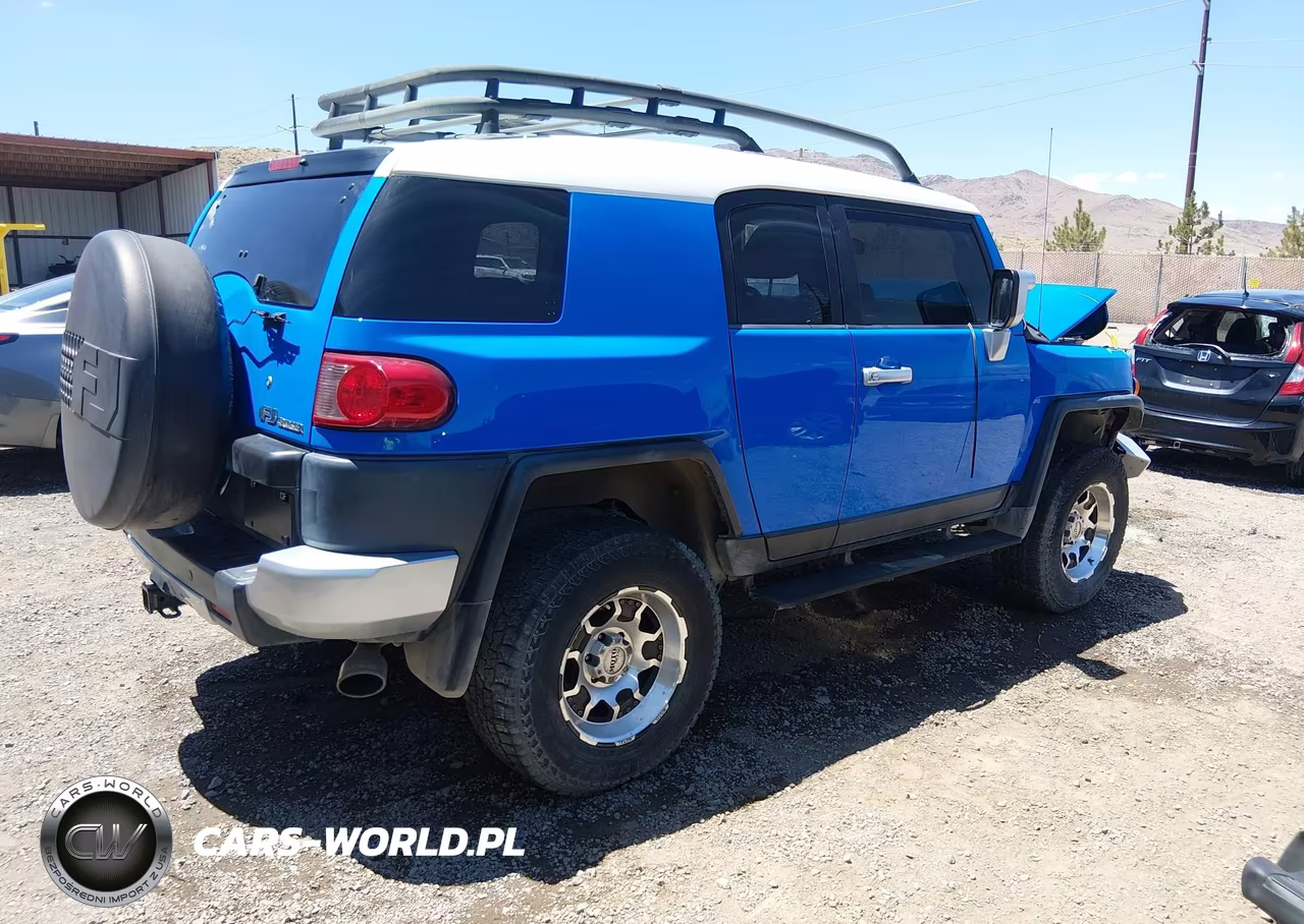 2007 Toyota Fj Cruiser VIN:JTEBU11F170074247 - 4