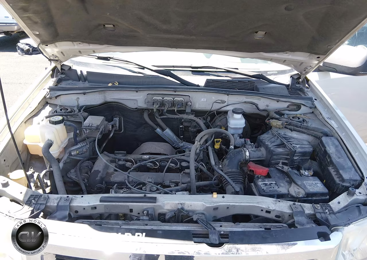 2008 Ford Escape Xlt VIN:1FMCU03Z28KC16701 - 10