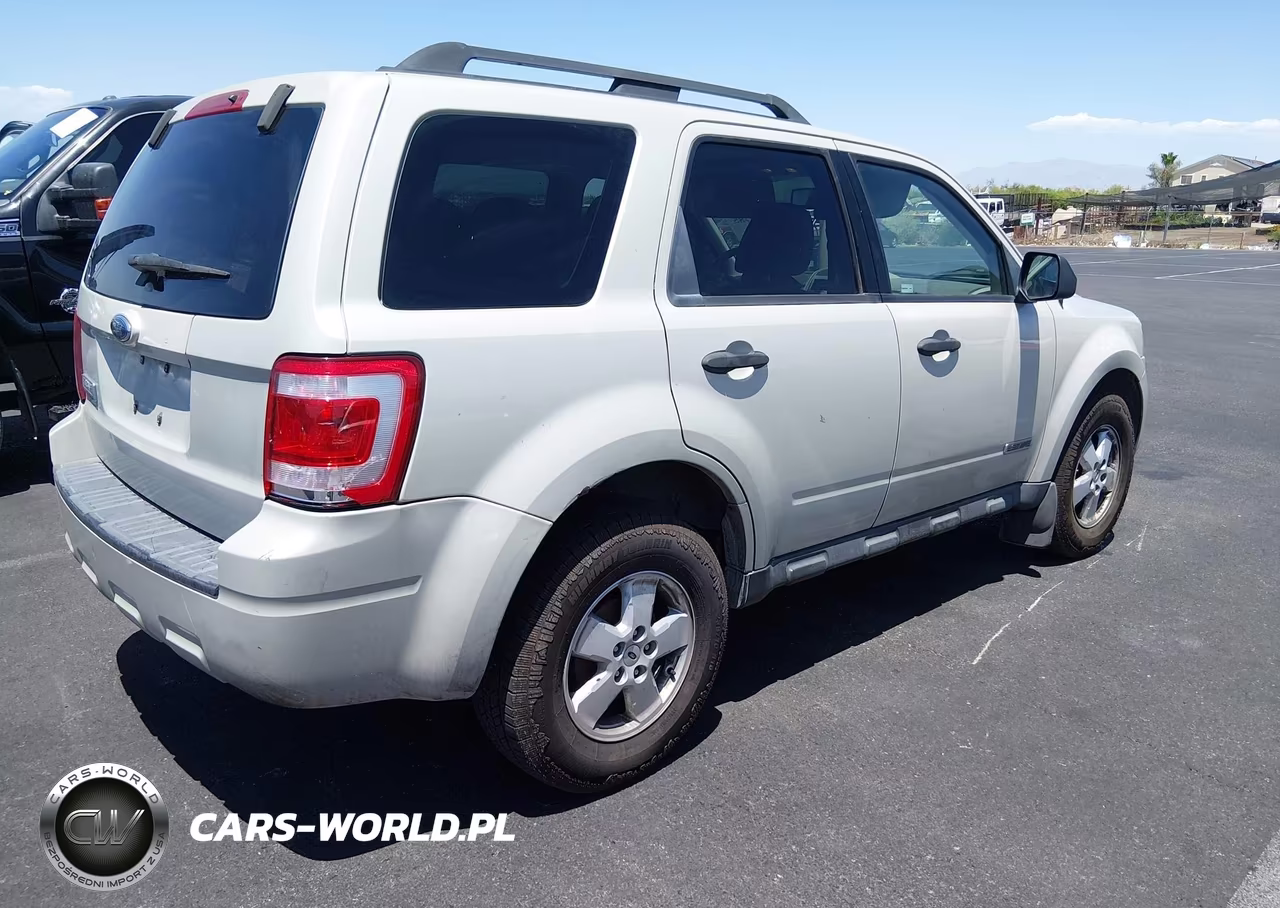 2008 Ford Escape Xlt VIN:1FMCU03Z28KC16701 - 4