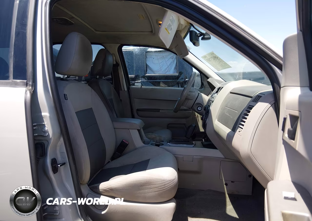 2008 Ford Escape Xlt VIN:1FMCU03Z28KC16701 - 5