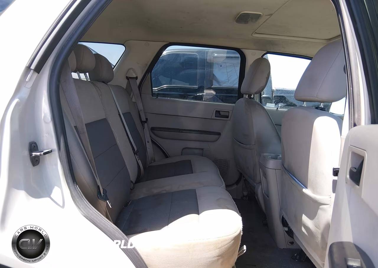 2008 Ford Escape Xlt VIN:1FMCU03Z28KC16701 - 8