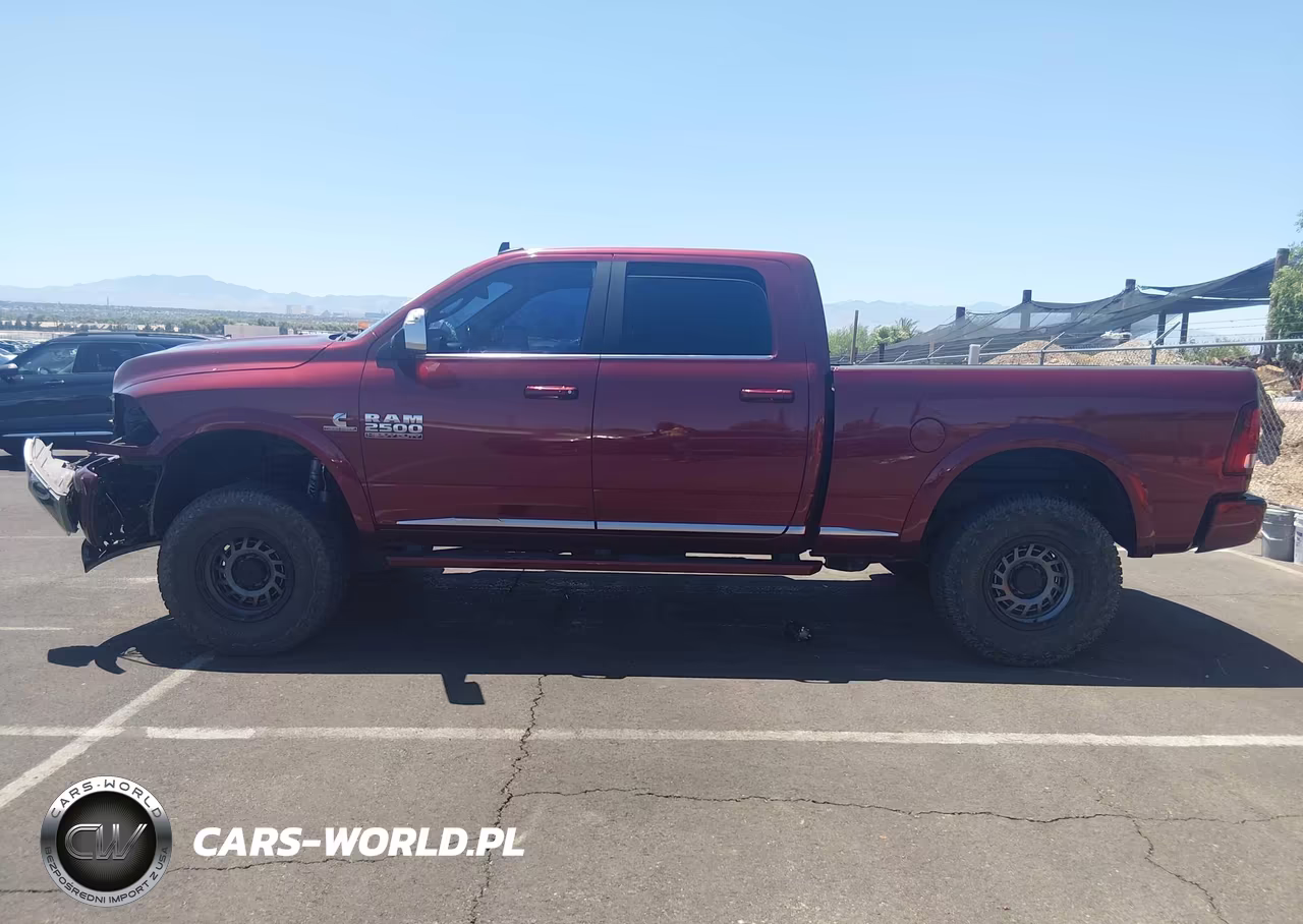 2018 Ram 2500 Limited 4X4 6'4 Box VIN:3C6UR5GL9JG381887 - 14