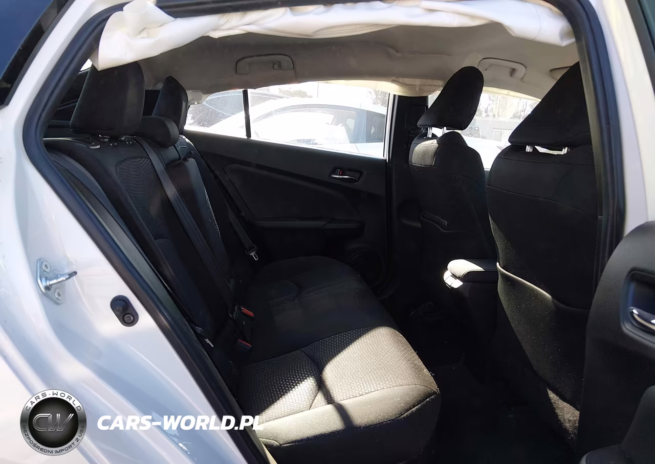 2019 Toyota Prius Le VIN:JTDKARFU4K3074284 - 8