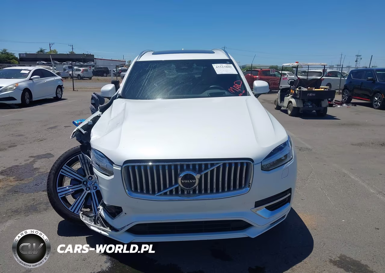 2025 Volvo Xc90 Plug-In Hybrid T8 Ultra 7-Seater VIN:YV4H60PFXS1314471 - 12