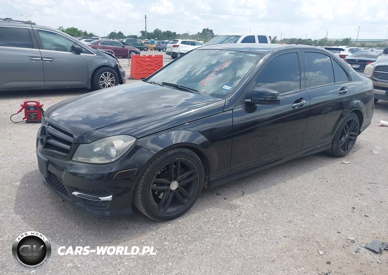 2014 Mercedes-Benz C 250 Sport VIN:WDDGF4HB9EA938113 - 2