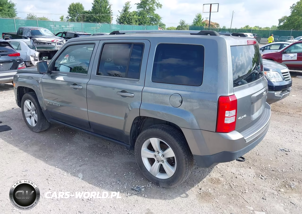 2014 Jeep Patriot Limited VIN:1C4NJRCB2ED563748 - 3