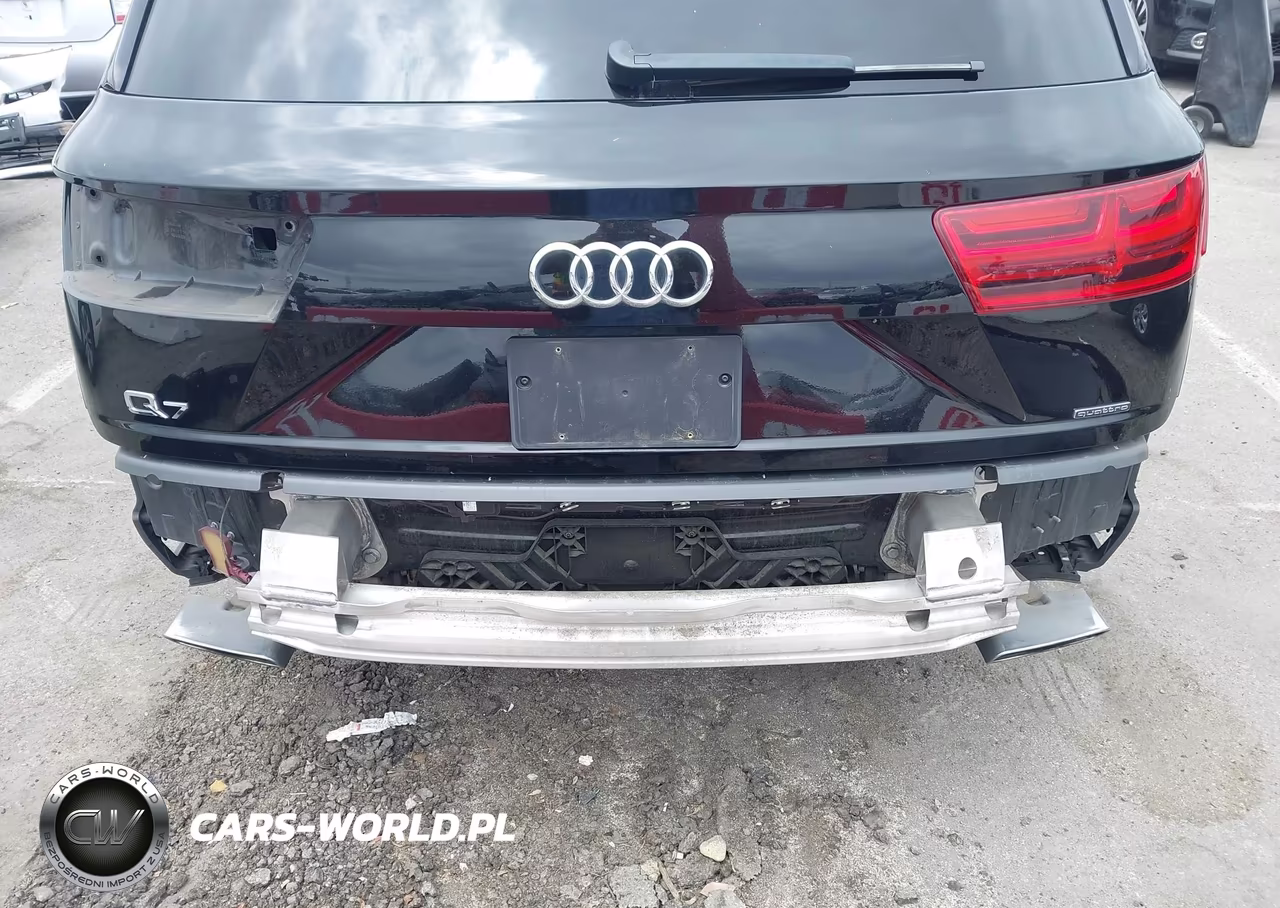2017 Audi Q7 2.0T Premium VIN:WA1LHAF7XHD047289 - 6