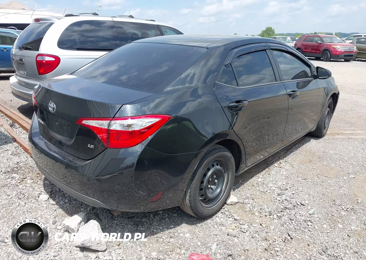2015 Toyota Corolla Le VIN:2T1BURHE6FC253808 - 4
